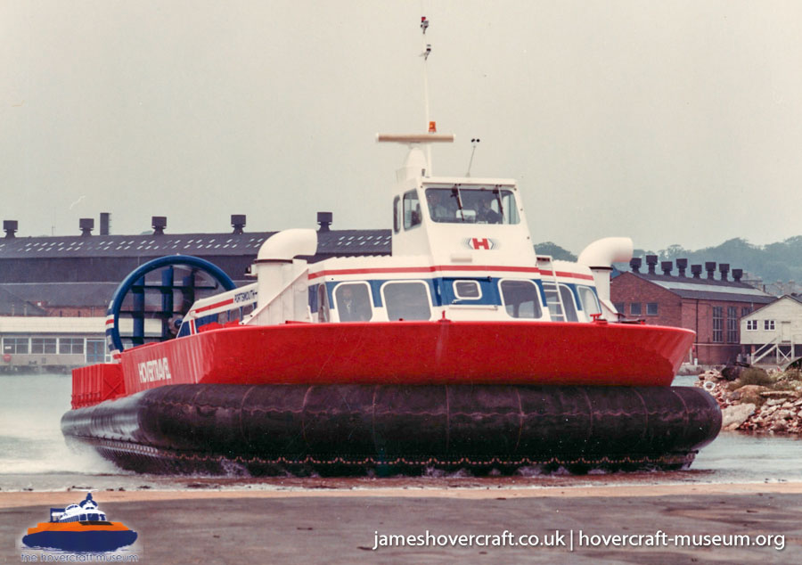 AP1-88 hovercraft promotional day by BHC -  (credit: The <a href='http://www.hovercraft-museum.org/' target='_blank'>Hovercraft Museum Trust</a>).